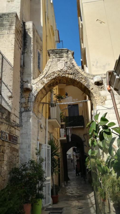 Arco di Levante Bari Esterno foto
