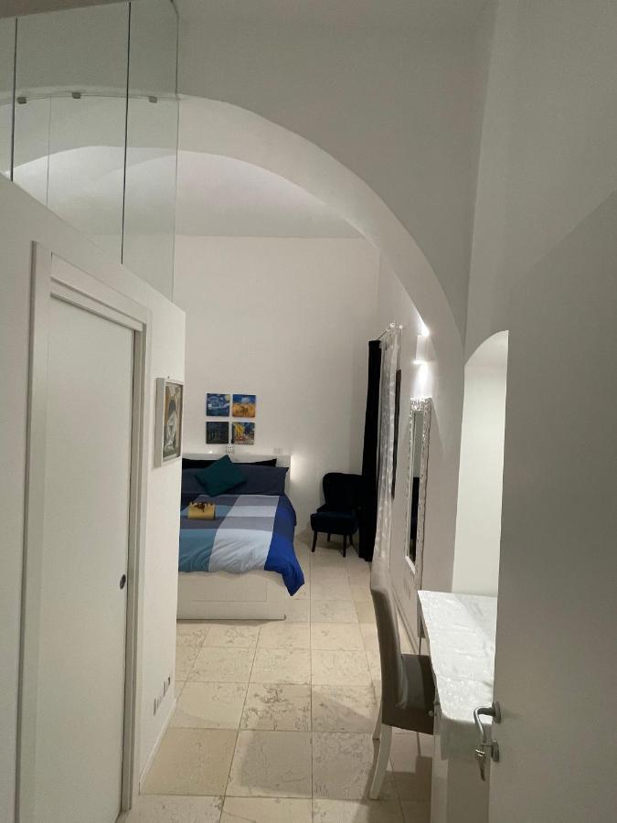 Arco di Levante Bari Esterno foto
